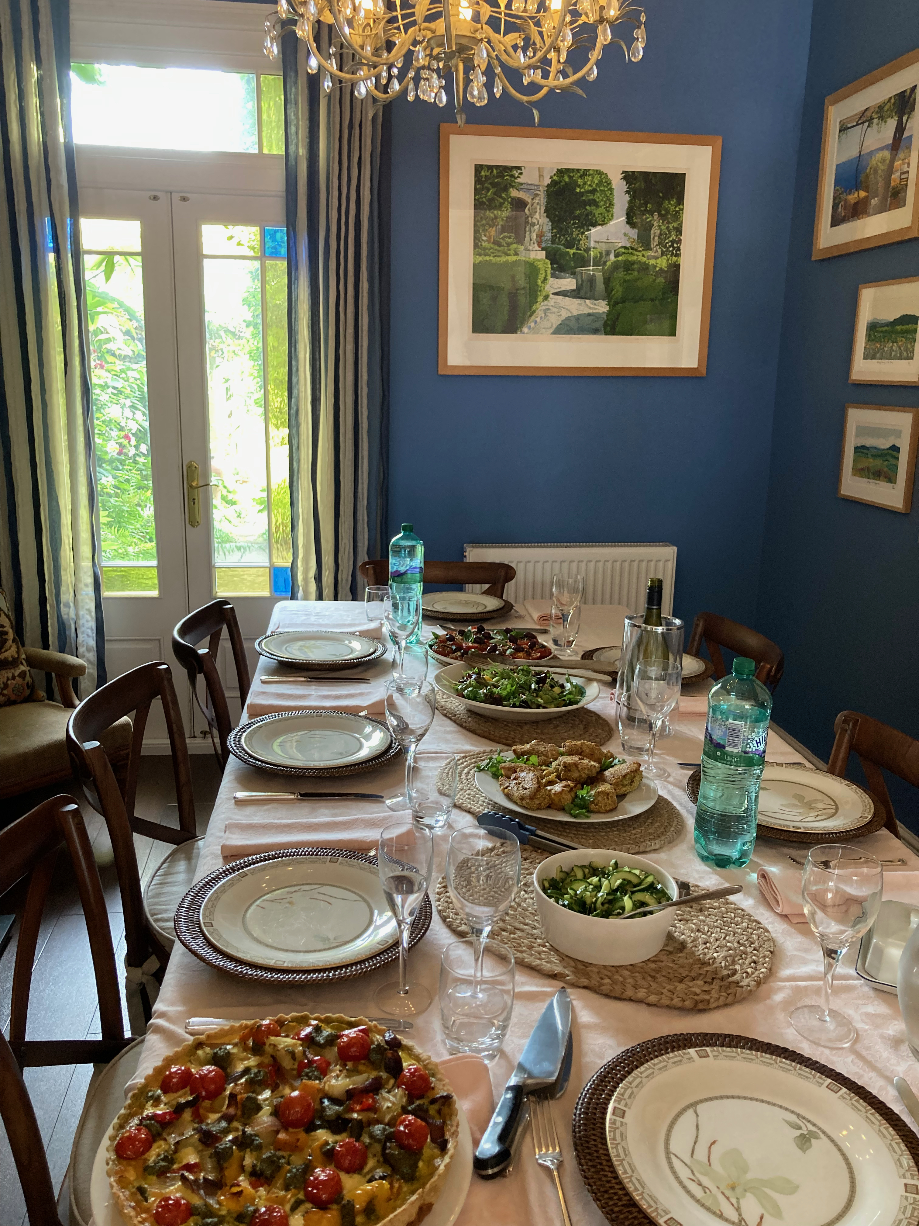 Unique Picture Walls